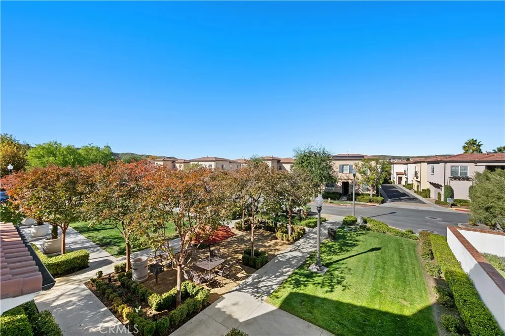 26265 Prima Way, Saugus, California 91350 home-pic-21