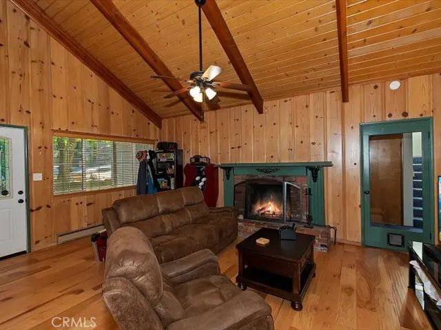 264 Forest Circle, Crestline, California 92325