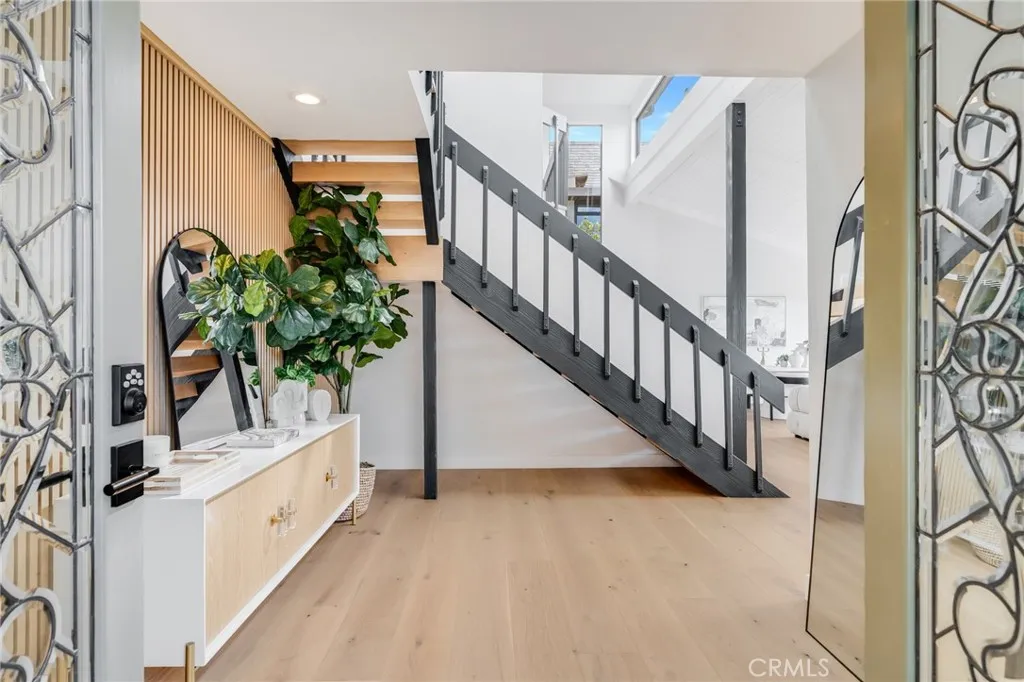 1450 Terrace Way, Laguna Beach, California 92651 home-pic-4