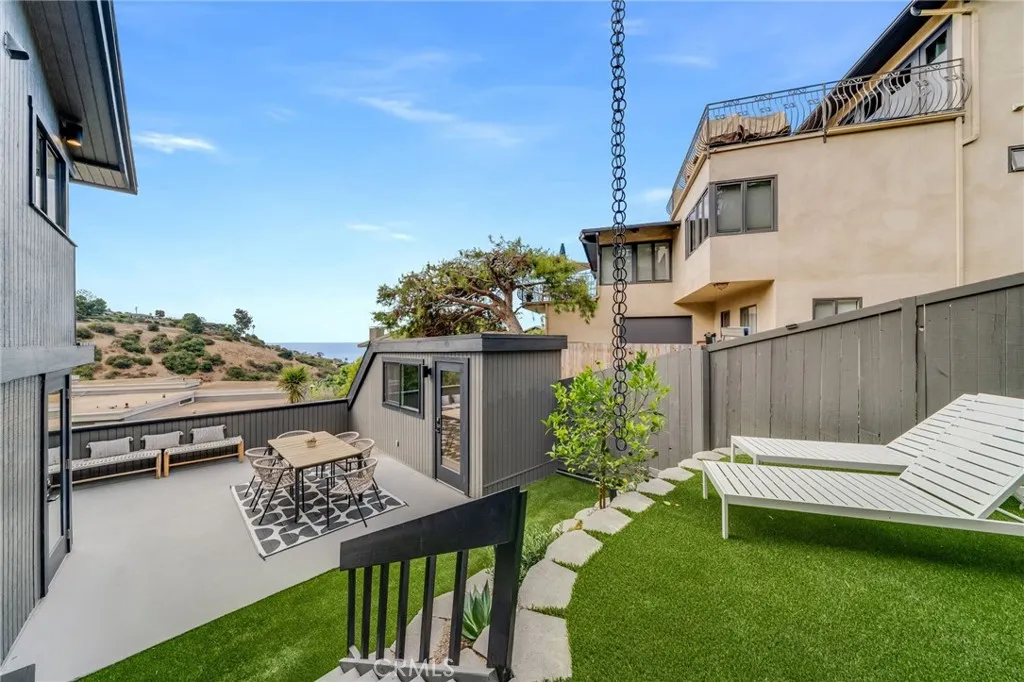 1450 Terrace Way, Laguna Beach, California 92651 home-pic-26