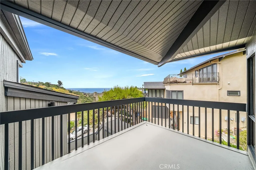 1450 Terrace Way, Laguna Beach, California 92651 home-pic-22