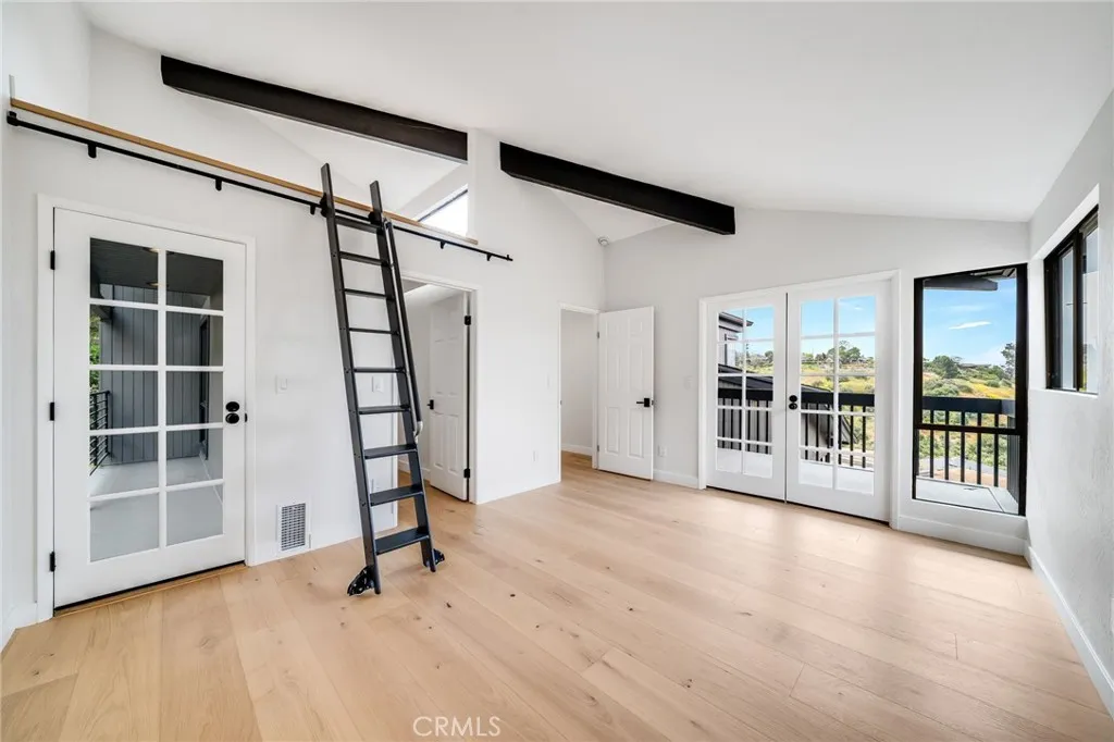 1450 Terrace Way, Laguna Beach, California 92651 home-pic-20