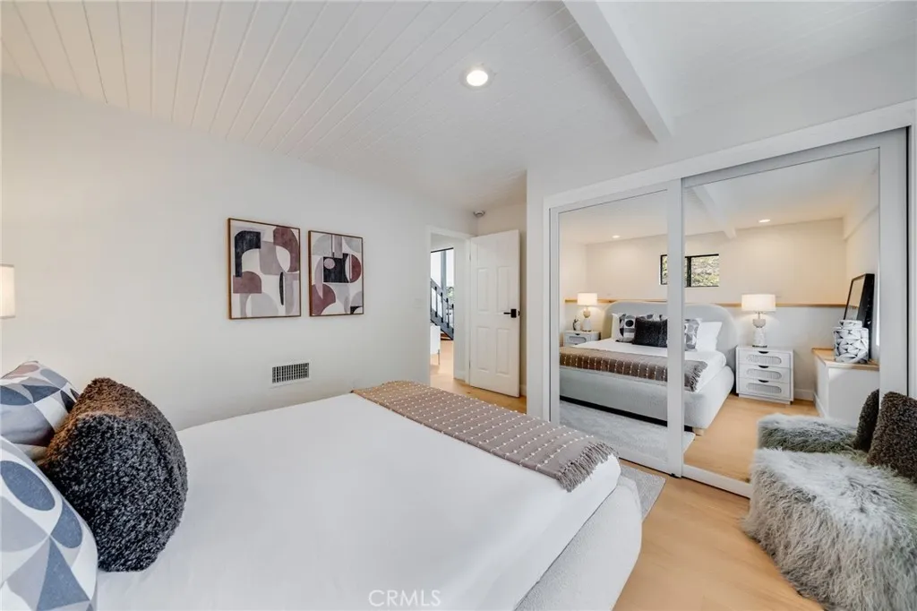 1450 Terrace Way, Laguna Beach, California 92651 home-pic-19