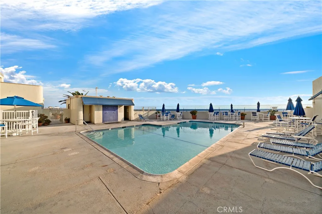 711 Pacific Coast 330, Huntington Beach, California 92648 home-pic-37