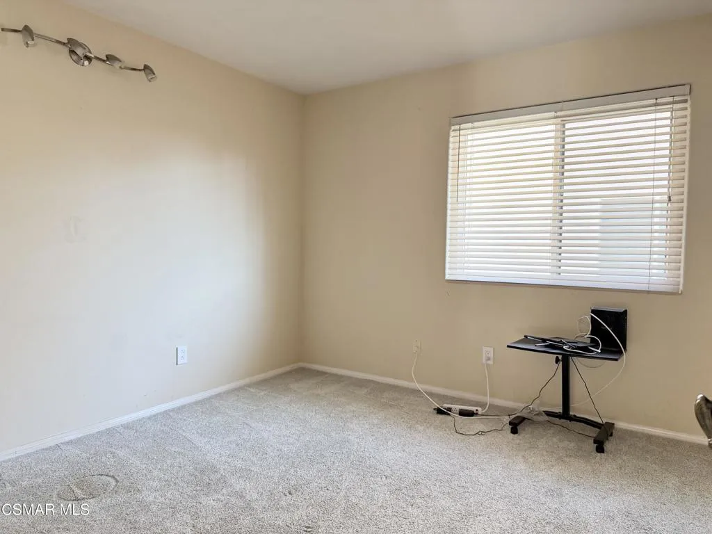 510 Savona Way, Oak Park, California 91377 home-pic-23