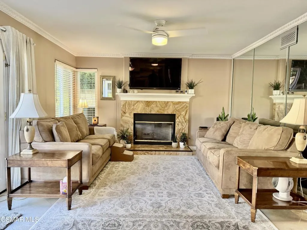 510 Savona Way, Oak Park, California 91377 home-pic-15