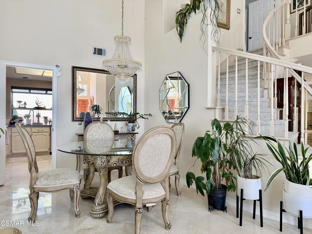 510 Savona Way, Oak Park, California 91377 home-pic-6