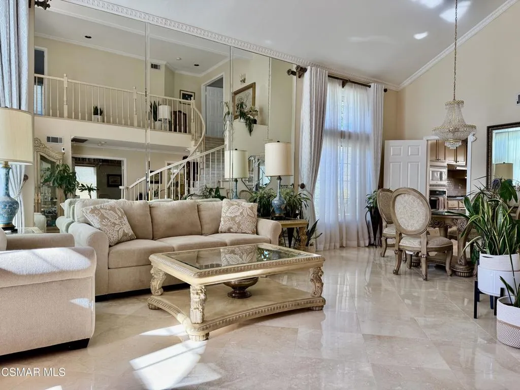 510 Savona Way, Oak Park, California 91377 home-pic-4