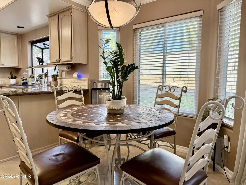 510 Savona Way, Oak Park, California 91377 home-pic-13