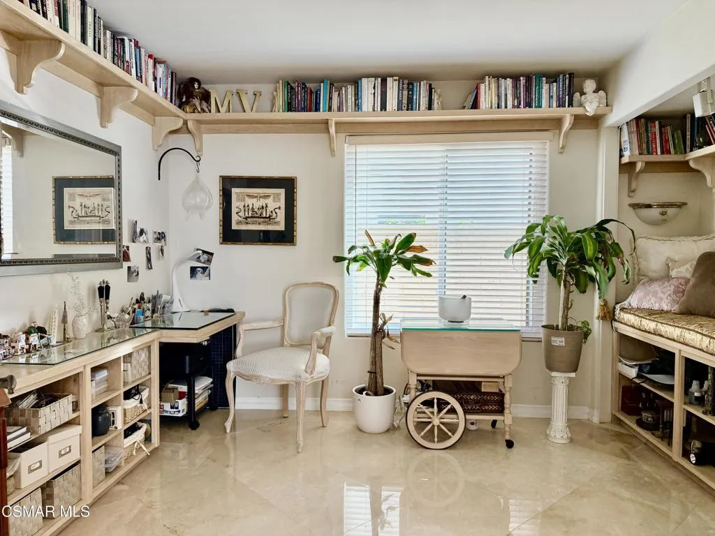 510 Savona Way, Oak Park, California 91377 home-pic-7