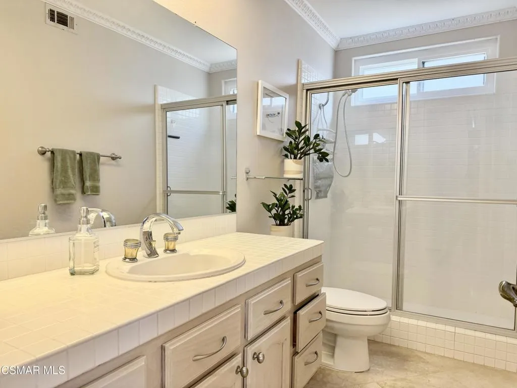 510 Savona Way, Oak Park, California 91377 home-pic-24