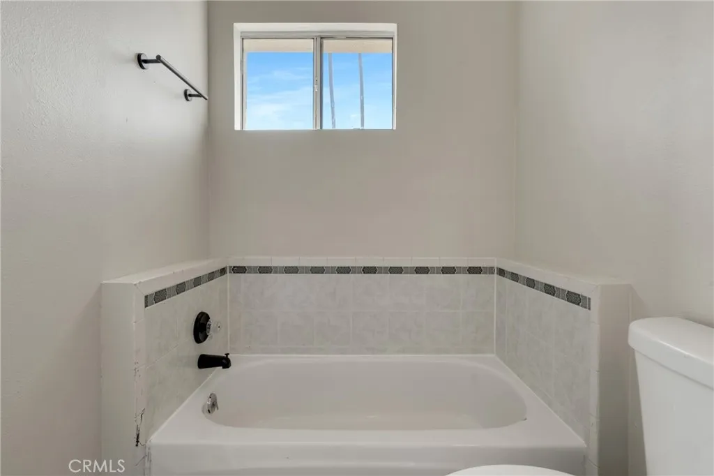 3868 S Redondo Boulevard, Los Angeles, California 90008 home-pic-30