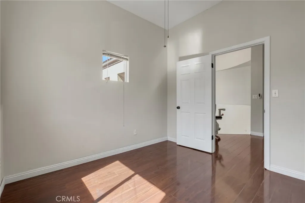 3868 S Redondo Boulevard, Los Angeles, California 90008 home-pic-20