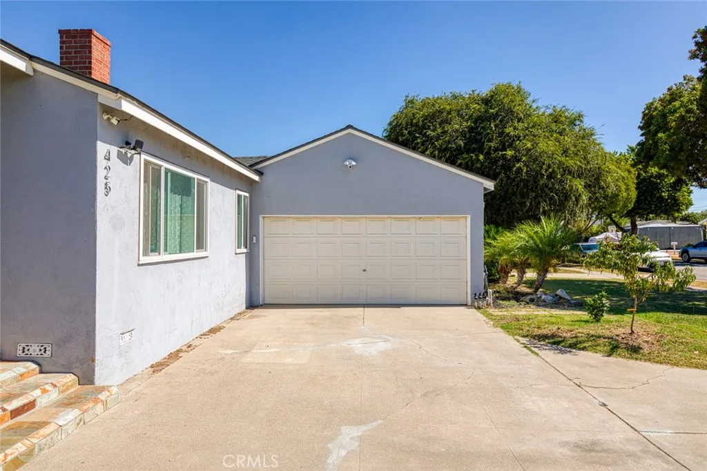 425 W Knepp, Fullerton, California 92832 home-pic-5