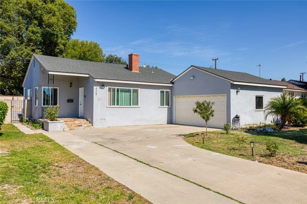 425 W Knepp, Fullerton, California 92832 home-pic-1