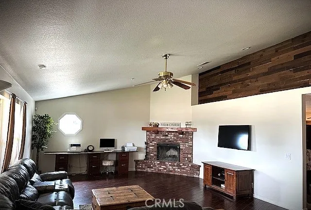 361 Spur, Norco, California 92860 home-pic-6
