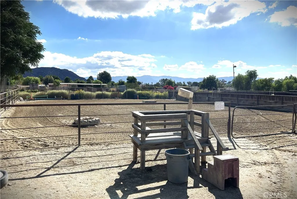 361 Spur, Norco, California 92860 home-pic-26