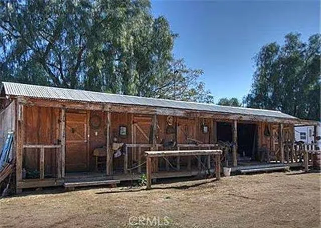 361 Spur, Norco, California 92860 home-pic-16