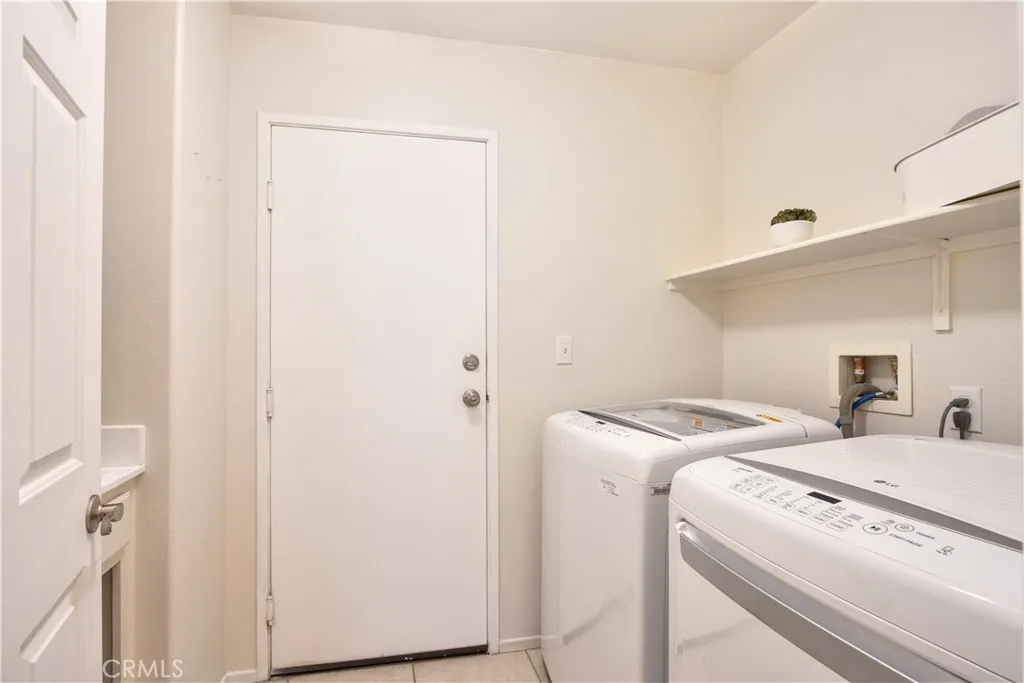 39678 Columbia Union, Murrieta, California 92563 home-pic-24