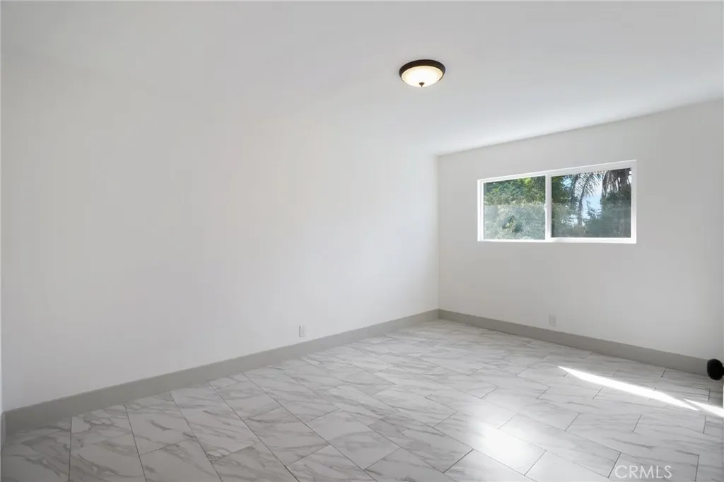 253 E 82nd, Los Angeles, California 90003 home-pic-16