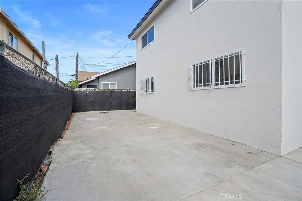 253 E 82nd, Los Angeles, California 90003 home-pic-27