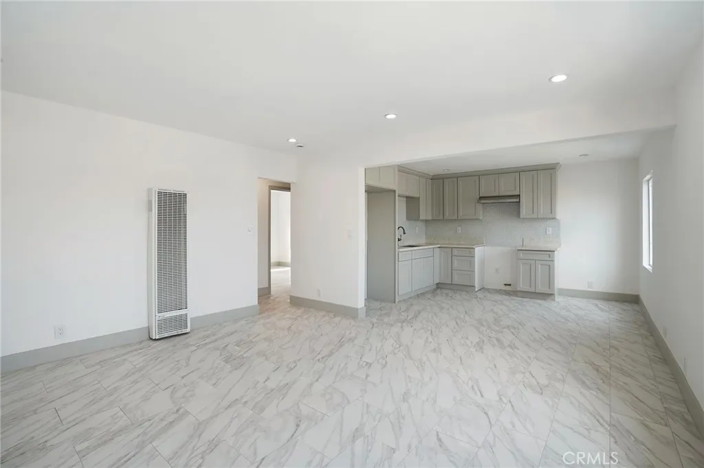 253 E 82nd, Los Angeles, California 90003 home-pic-22