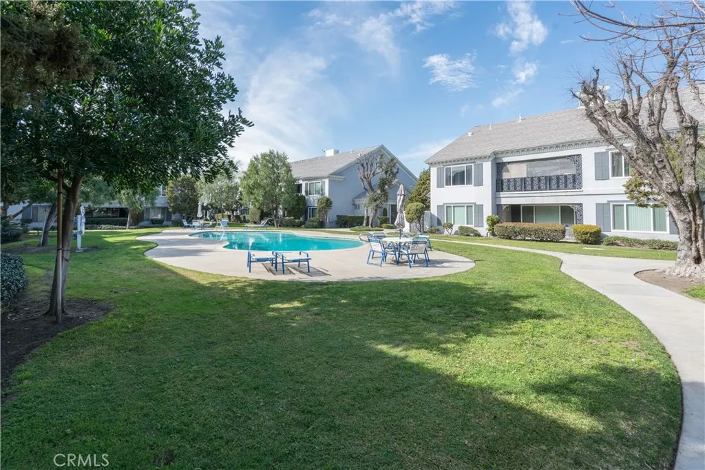 1630 S Pomona C25, Fullerton, California 92832 home-pic-13