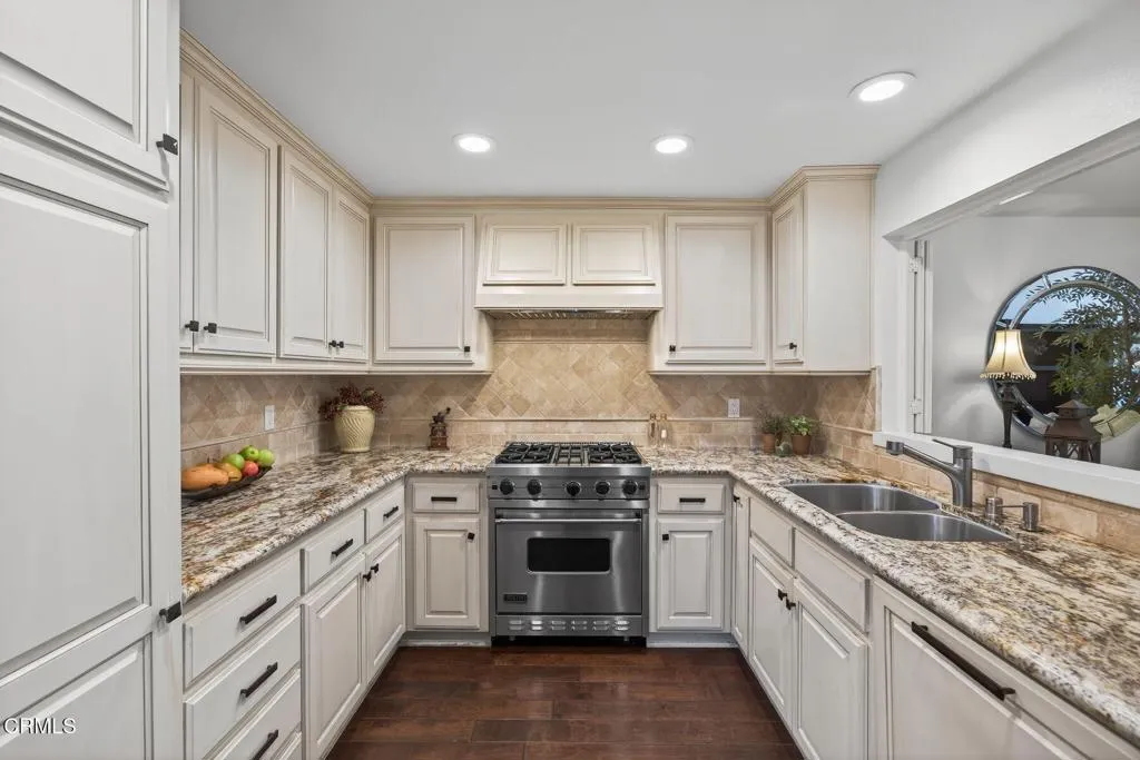 190 San Vincente Circle, Newbury Park, California 91320 home-pic-3