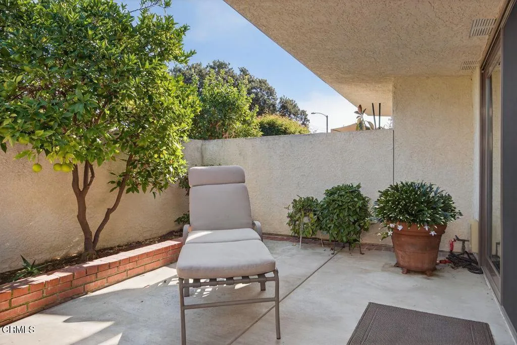 190 San Vincente Circle, Newbury Park, California 91320 home-pic-16