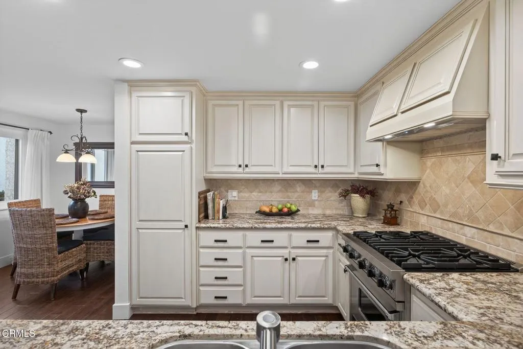 190 San Vincente Circle, Newbury Park, California 91320 home-pic-4