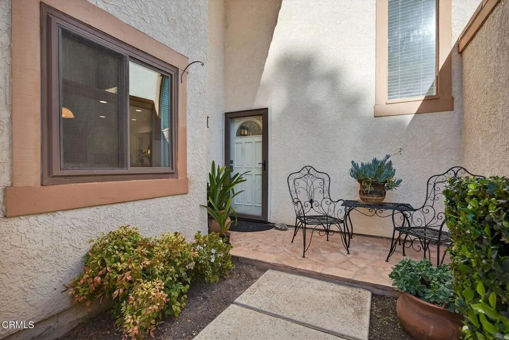 190 San Vincente Circle, Newbury Park, California 91320 home-pic-2