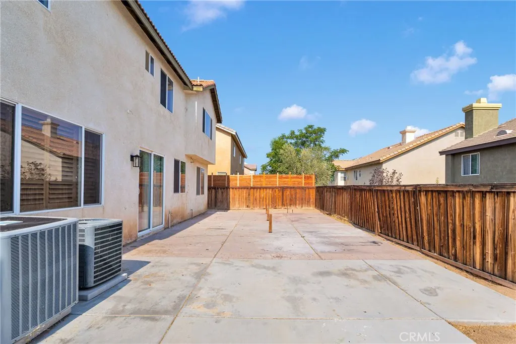 12626 Luna, Victorville, California 92392 home-pic-48