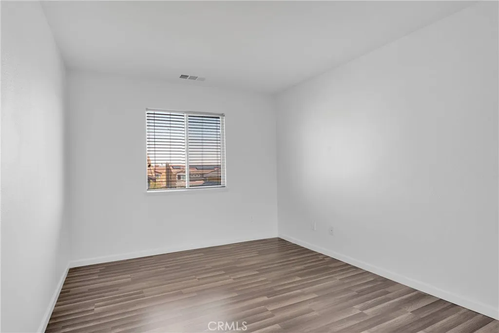 12626 Luna, Victorville, California 92392 home-pic-45