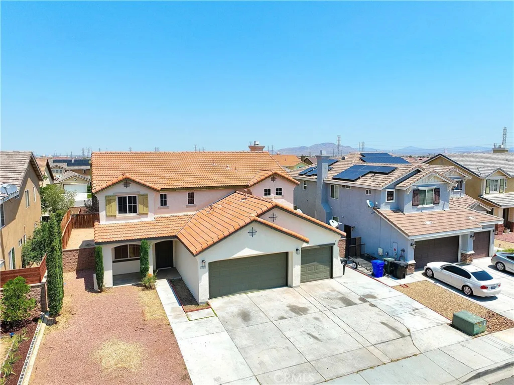 12626 Luna, Victorville, California 92392 home-pic-4