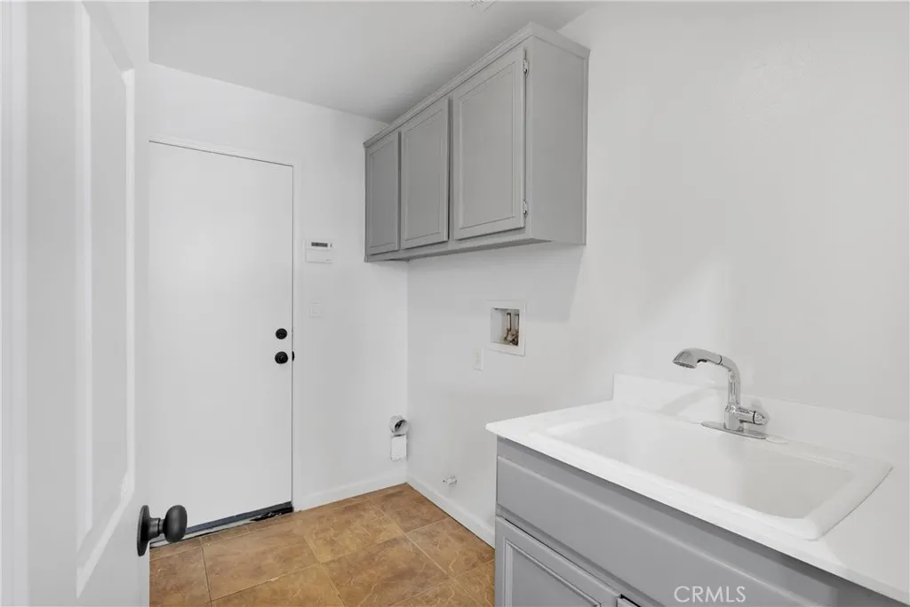 12626 Luna, Victorville, California 92392 home-pic-26