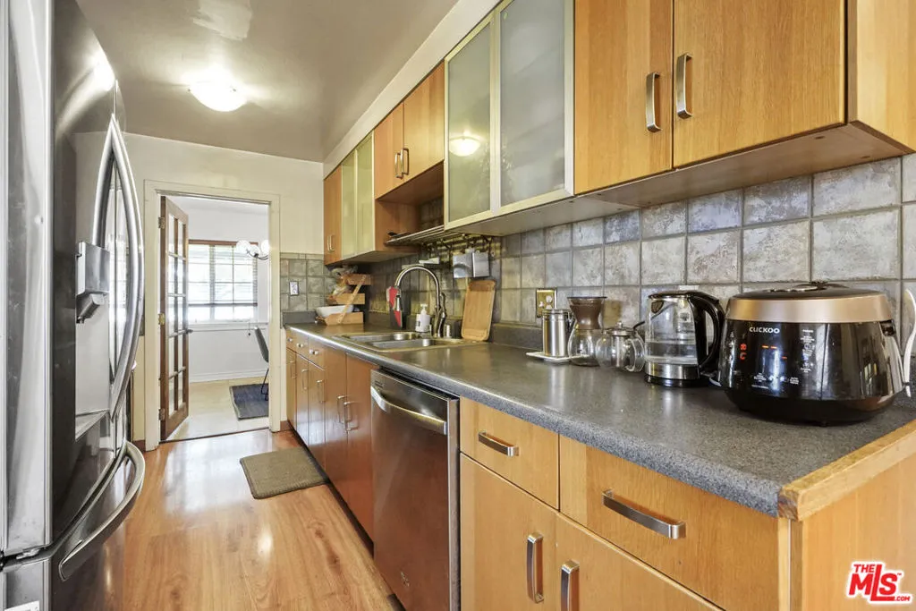 2477 Coolidge Avenue, Los Angeles, California 90064 home-pic-22