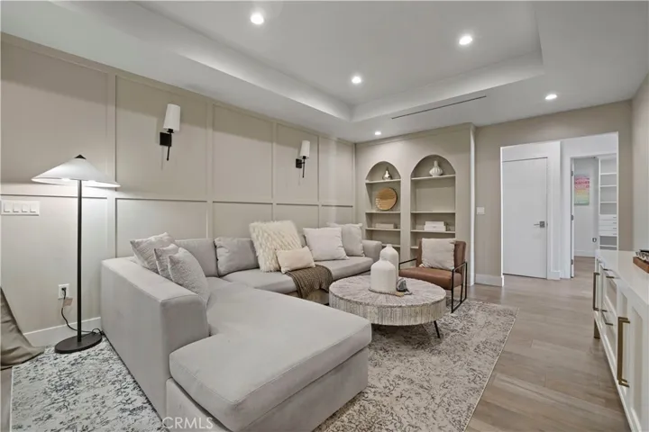14940 Hartland, Van Nuys, California 91405