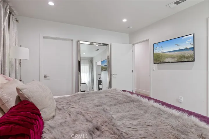 14940 Hartland, Van Nuys, California 91405