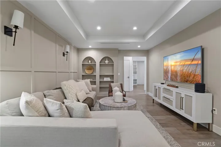 14940 Hartland, Van Nuys, California 91405