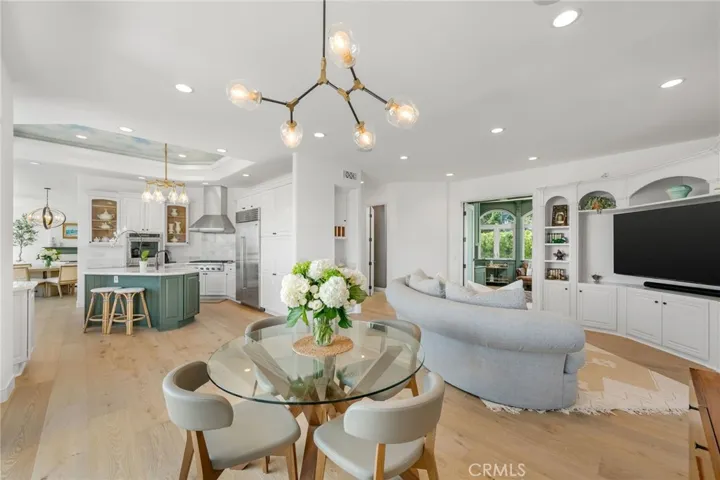 1545 Caribbean Way, Laguna Beach, California 92651