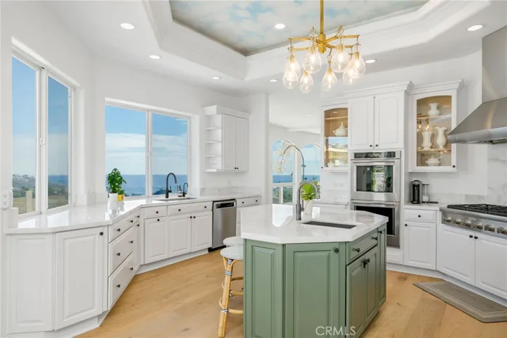 1545 Caribbean Way, Laguna Beach, California 92651