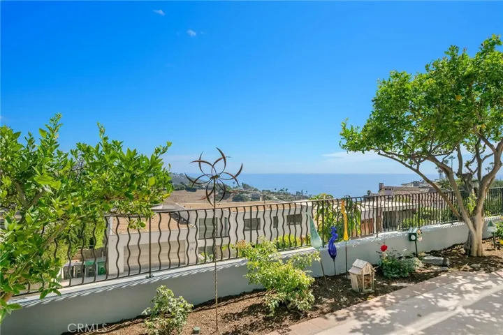 1545 Caribbean Way, Laguna Beach, California 92651
