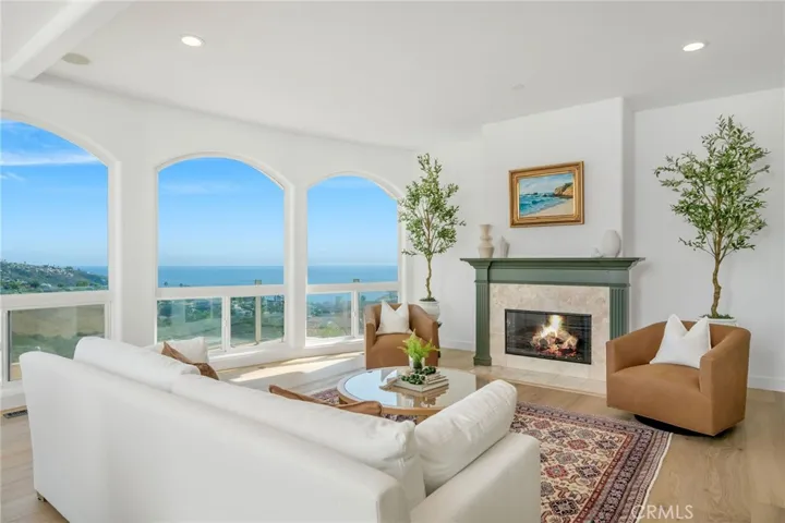 1545 Caribbean Way, Laguna Beach, California 92651