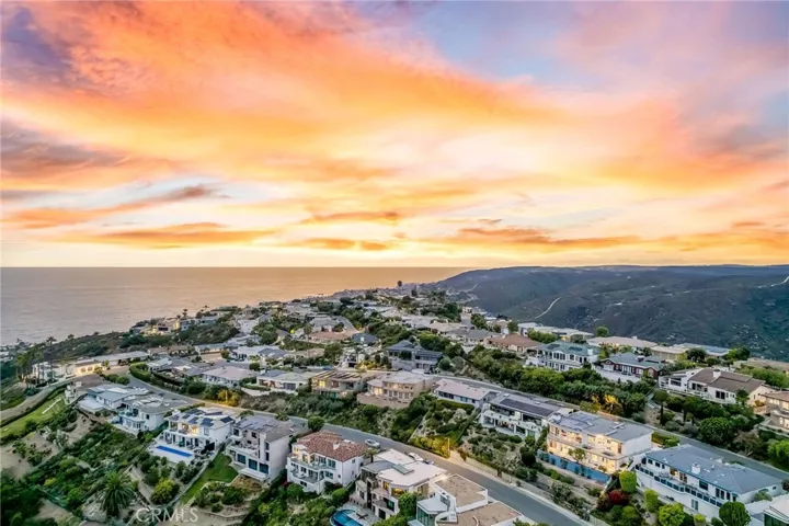 1545 Caribbean Way, Laguna Beach, California 92651