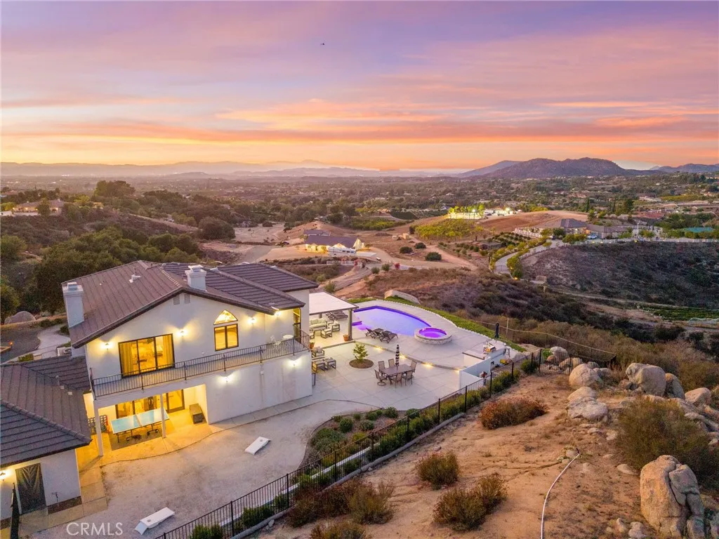 39850 Calle Breve, Temecula, California 92592 home-pic-32