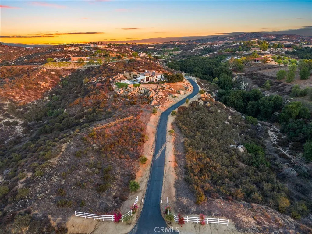39850 Calle Breve, Temecula, California 92592 home-pic-24