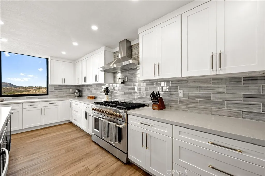 39850 Calle Breve, Temecula, California 92592 home-pic-6