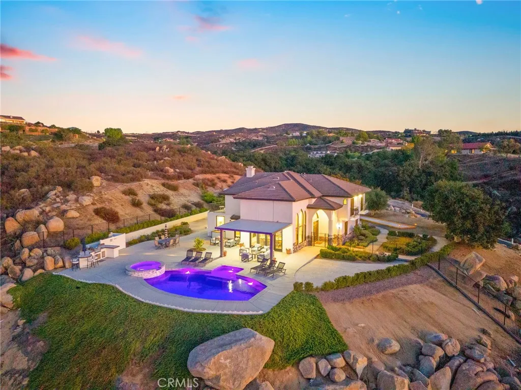 39850 Calle Breve, Temecula, California 92592 home-pic-1