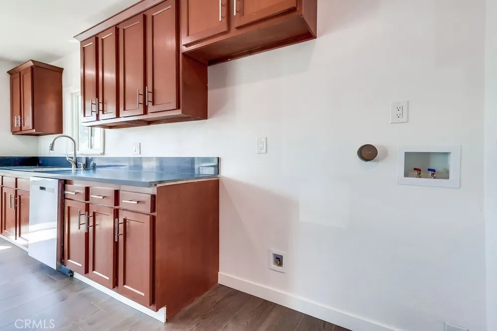 521 W 98th, Los Angeles, California 90044 home-pic-25