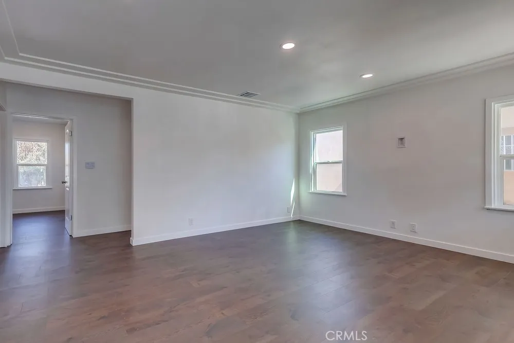 521 W 98th, Los Angeles, California 90044 home-pic-11